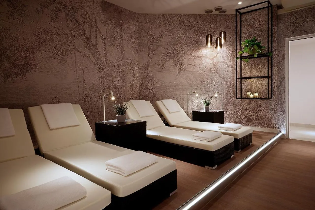Basel Marriott Hotel 4*,